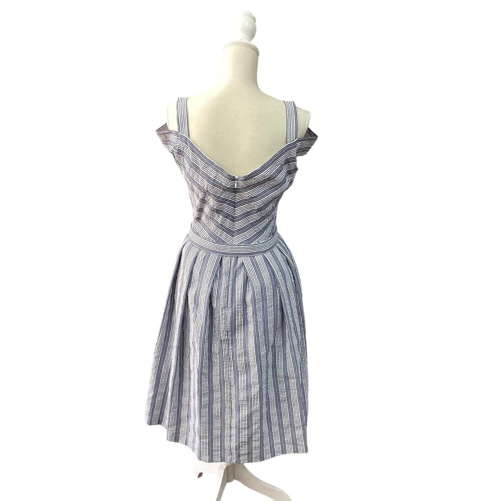 White House Black Market: White and Blue Dress Size 8 - Picture 3 of 3